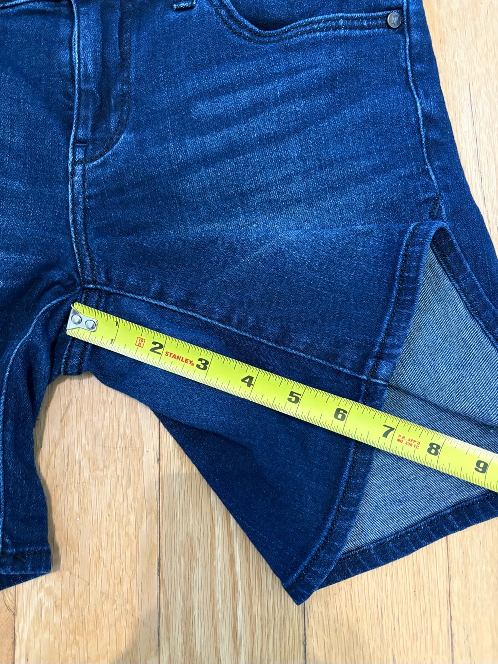 Anthropologie Pilcro Stet Dark Wash Denim Shorts Size 27 Stretch Comfort - Picture 8 of 8